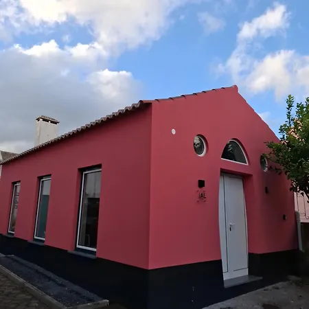 Dom wakacyjny Adega Do Avo Francisco Ferreira Drumond Sao Sebastiao